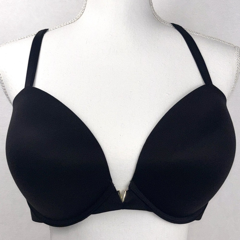 Victoria’s Secret Bra 38DD Black Push Up Plunge Underwire Convertible Straps
